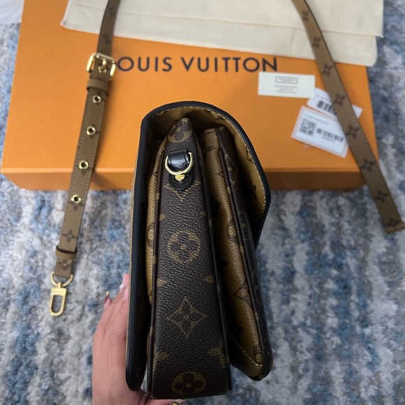NWT Louis Vuitton Pochette Metis in Reverse Monogram (MADE IN FRANCE) DATE CODE - Picture 5 of 16